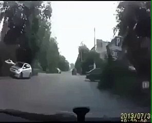 Korna Sesi Duyan Kadın Şoför