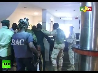 RAW: Police pull out hostages from Radisson hotel in Bamako, Mali