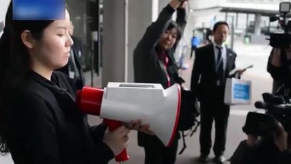 Incredible megaphone translates speech into 3 languages