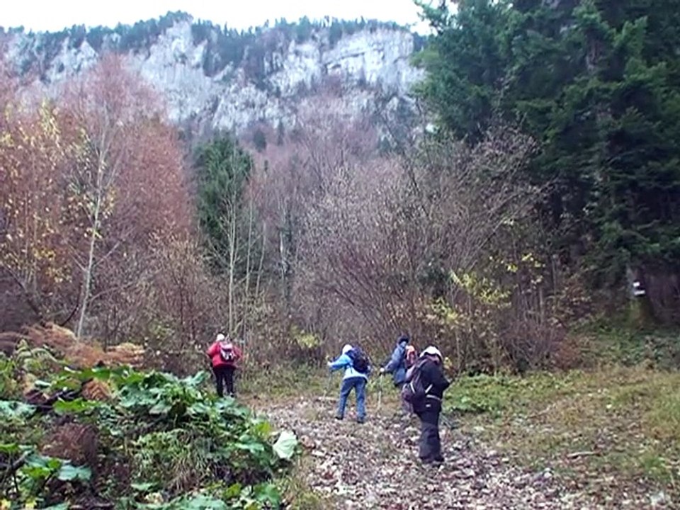 Balade à la Pierre de onze heures 810 m -Saint Christophe-sur-Guiers 38380