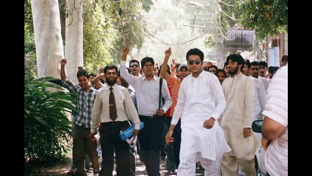 Imran Khan praises Farrukh Habib