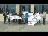 Report TV - Durrës, studentët: Tymi i plehrave  në Porto Romano hyn në universitet