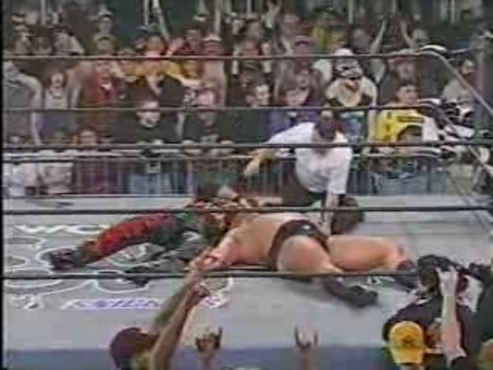 Kevin Nash Kills The Giant