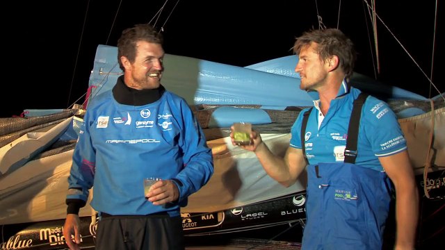 Arrivée Solidaires En Peloton ARSEP (Thibault VAUCHEL CAMUS - Victorien ERUSSARD -5ème de la Transat Jacques Vabre 2015 en Class40