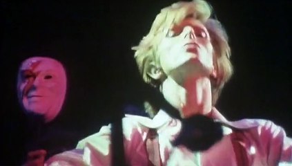 BBC - David Bowie - Cracked Actor