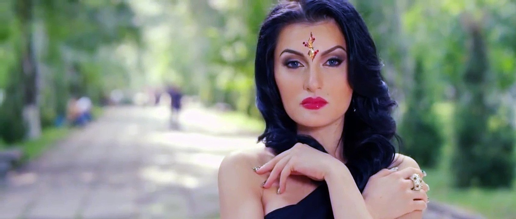 Фарзонаи Хуршед - Ёри никоби _ Farzona Khurshed - Yori Niqobi (2015)