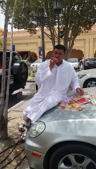 Arabic Man Lunch On Arabic Man Car