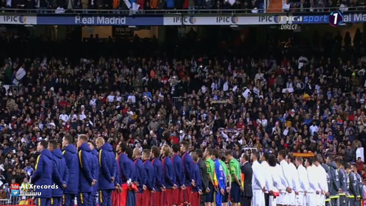 Moment of silence for PARIS victims Real Madrid vs Barcelona 2015