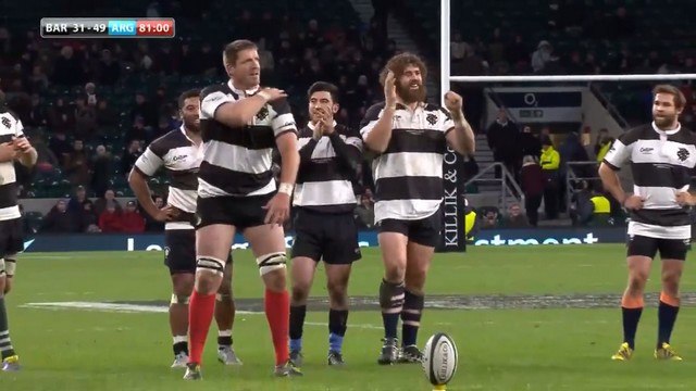 Bakkies Botha se prend pour Dan Biggar