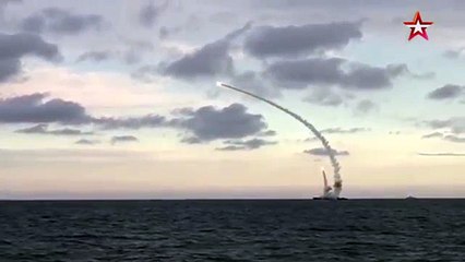 Кадры стрельбы «Калибром» из Каспийского моря по позициям ИГИЛ в Сирии