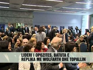 Rama-Topalli, batuta e shtrëngim duarsh - Vizion Plus - News - Lajme