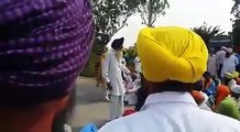 Bazurg walo badal nu khariya khariya
