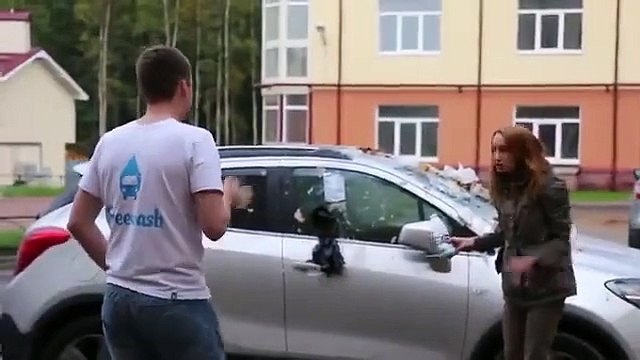 Девушка перепутала машину своего бывшего )))