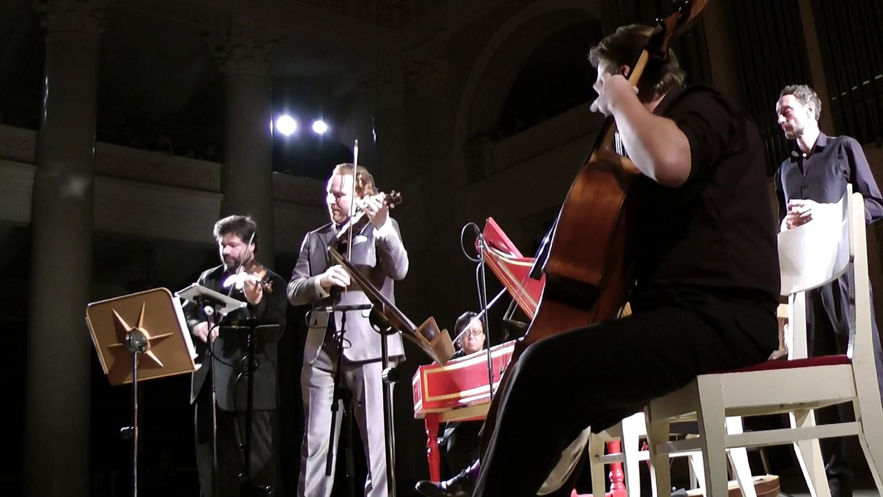 Daniel Hope. Marco Uccellini. Aria sopra La Bergamasca.