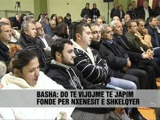 Basha, bursa për nxënësit e 10-ës - Vizion Plus - News - Lajme