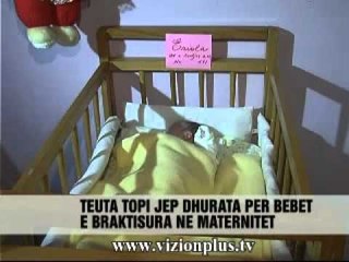 Zonja e Pare apel për fëmijët e braktisur - Vizion Plus - News - Lajme