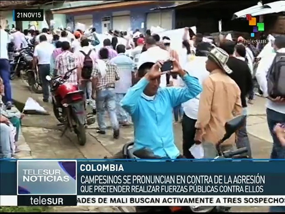 Colombiana: campesinos de Argelia protestan contra la agresión militar