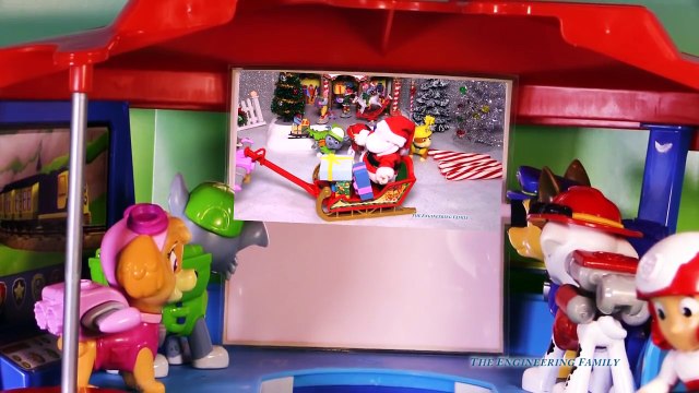 PAW PATROL Nickelodeon Paw Patrol Visit Santa Claus Play Doh Ice Factory a Paw Patrol Vide