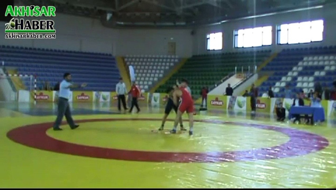 Rize'de, Akhisar Beleidyespor Güreş Takımına Çirkin Saldırı