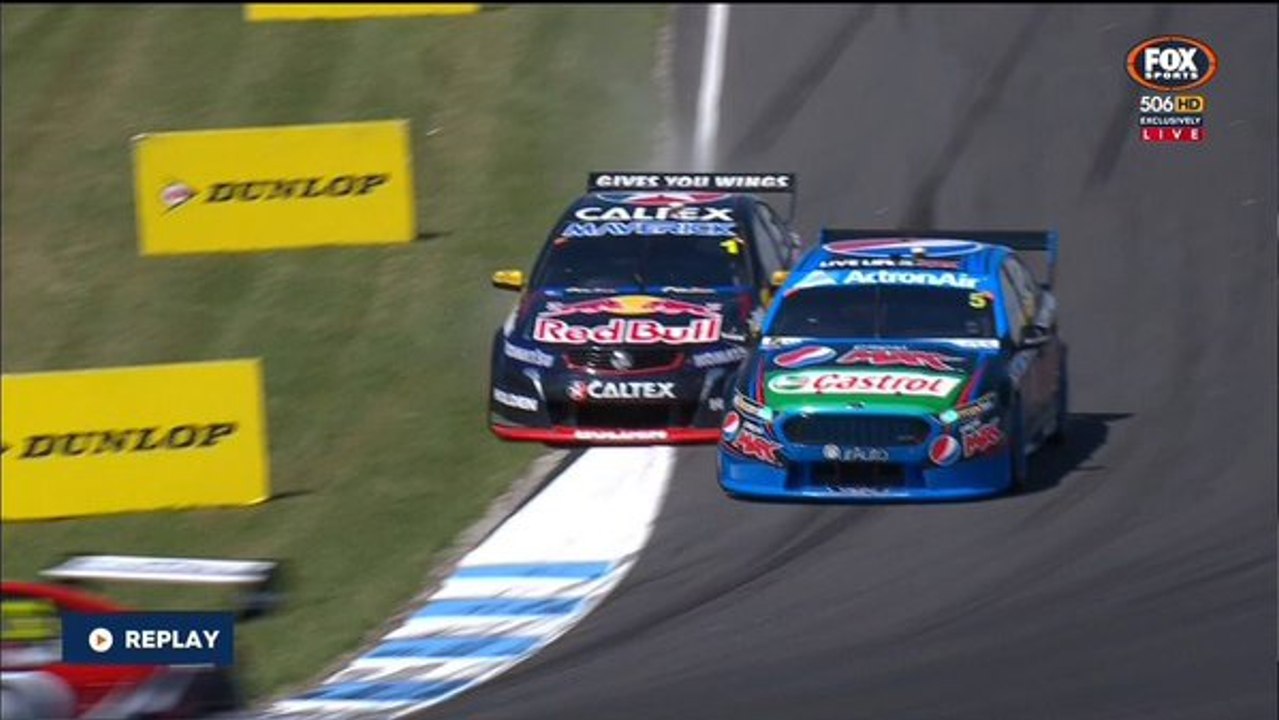 Phillip Island 2015 - Whincup Passes Winterbottom