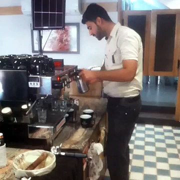 at gloria jeans coffees