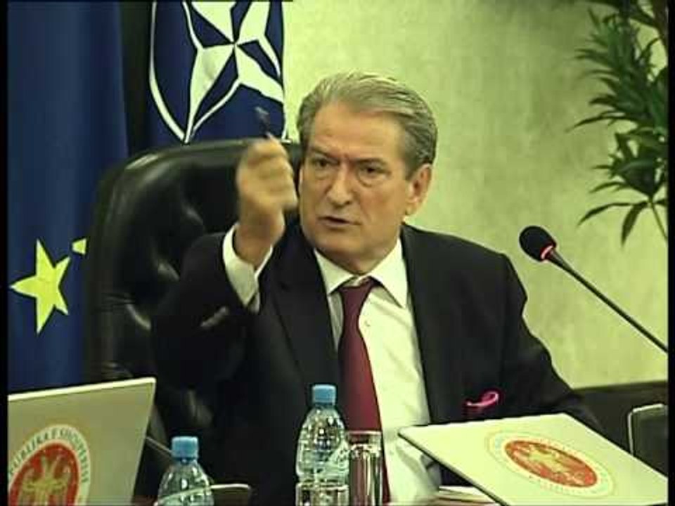 Berisha, akuza për zjarret - Vizion Plus - News - Lajme