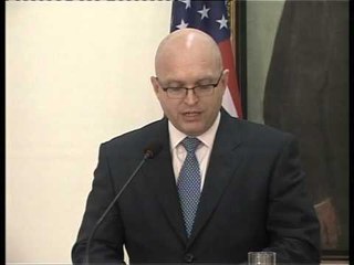 ZGJEDHJET E 2013 DIPLOMATI AMERIKAN RIKER KONFIRMON MONITORIMIN E TYRE LAJM