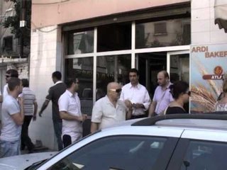 ÇMIMI I BUKES SOCIALISTET AKUZOJNE BASHEN SE NUK MBAJTI PREMTIMET LAJM