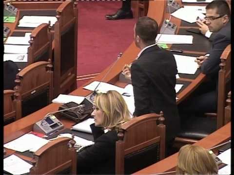 TE ARDHURAT E ZYRTAREVE REPLIKA PER DEKLARIMIN NGA BASHKEJETUESIT E ZYRTAREVE LAJM