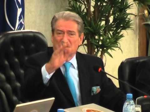 BERISHA ASHPERSON AKUZAT VRASESI U LIRUA NGA BAMIR TOPI I DUHEJ PER PRONAT E TIJ LAJM