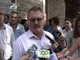 PROTESTE NE ELBASAN AVOKATET E QYTETIT PROTESTOJNE NE MBESHTETJE TE KOLEGUT LAJM