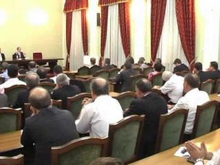 SKANDALI I KRYEMINISTRIT URON FITUESIN E TENDERIT TE "ALBPETROL" PA U MBYLLUR GARA LAJM