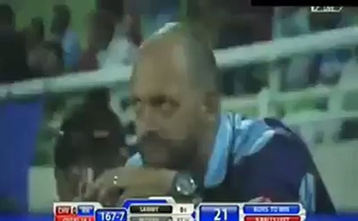 Muhammad Amir clean bowled Misbah