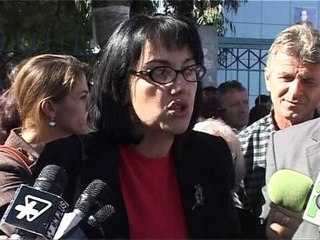 KONFLIKT NE KAMEZ DENONCIMI,NXENESVE U KERKOJNE ÇERTIFIKATE NE SHKOLLE LAJM