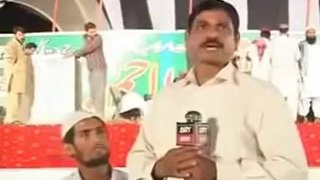 Pakistani Funny Clips 2013 Very Angry and Very Funny Pakistani TV Reporter