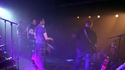 LaXamaX - la saucisse qui n'aimait pas les brochettes
