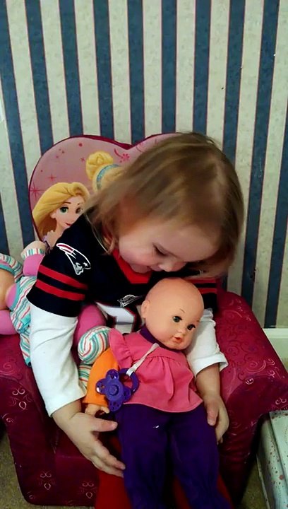 Josie's cute lullaby version of Sam Smith I Know I'm Not the Only One  | Kids video | Full_HD | 30fps