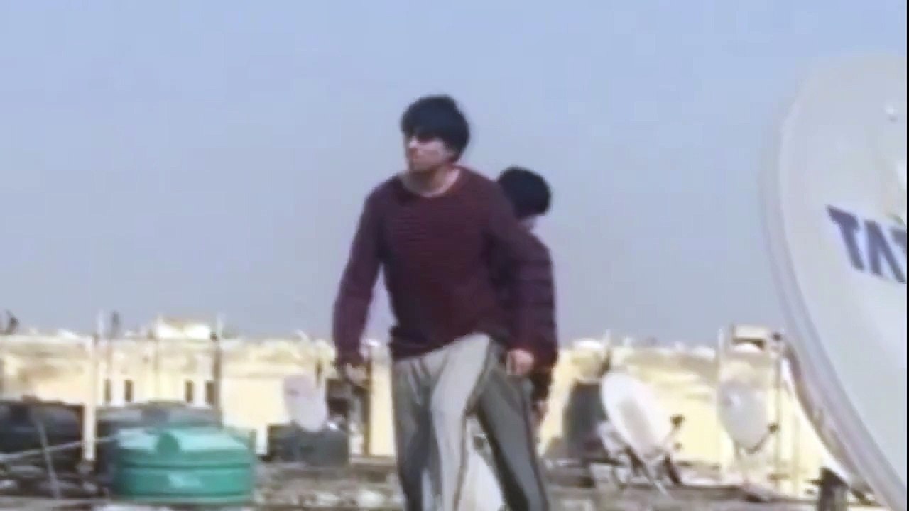 #SRK [ @iamsrk ] on the sets of song for #FAN in Delhi