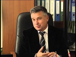 TERHIQET QEVERIA JO HEQJES SE LICENSES SE CEZ POR DIALOG ME KOMPANINE LAJM