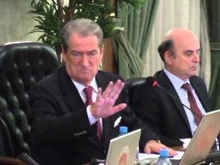 BERISHA PER FTESEN JA PSE NUK ULEMI NE NJE TRYEZE ME EDI RAMEN PER FIERIN LAJM