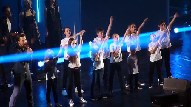 «Safety» Д.Билан, А.Бон, К.Сергиенко, С.Да Сильва, Е.Сесарев («На бис!», Москва, 17.11.2015) (Татьяна Хузина)