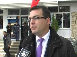 PUSHTETI VENDOR QEVERIA PARALIZON PUNEN PREJ QERSHORIT NUK KA RROGA LAJM