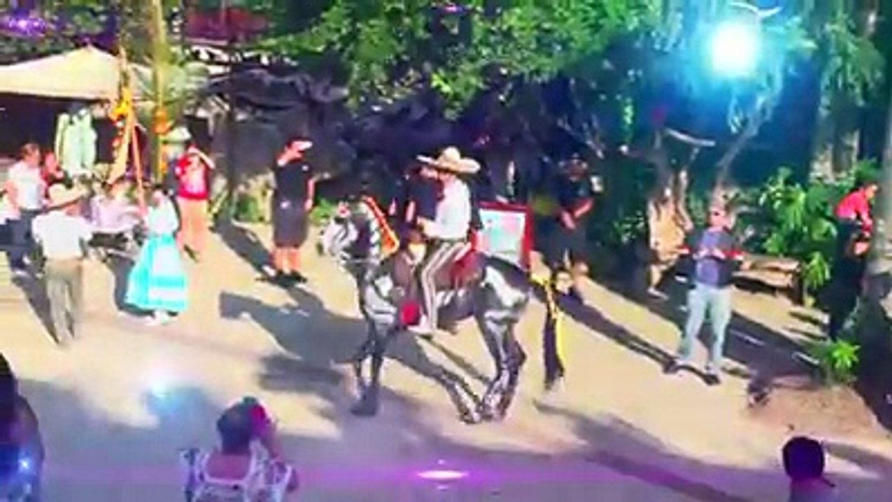 This is how  Celebrates Day of the Death in mexico