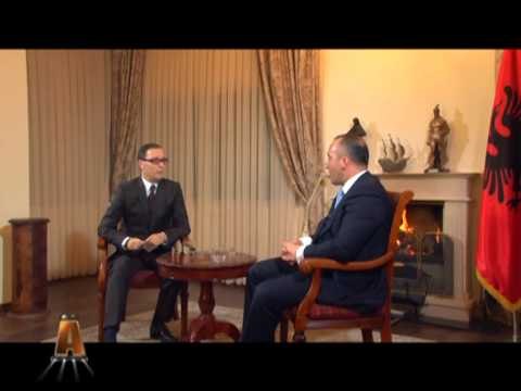 HARADINAJ NE A SHOW FLET PER AMBICJET POLITIKE DHE AKTUALITETIN NE KOSOVE LAJM