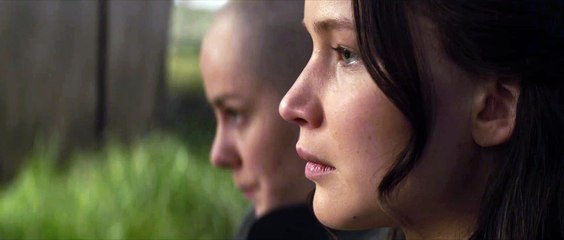 Hunger Games 4 - La Révolte Partie 2 - Clip Vieux Amis VOST