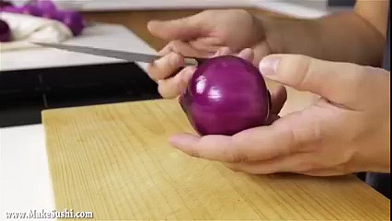 How To Make Flower With Onion