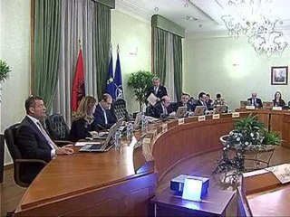RAPORTI NDI SHQIPTARET MENDOJNE SE  NUK DO KETE ZGJEDHJE TE NDERSHME LAJM