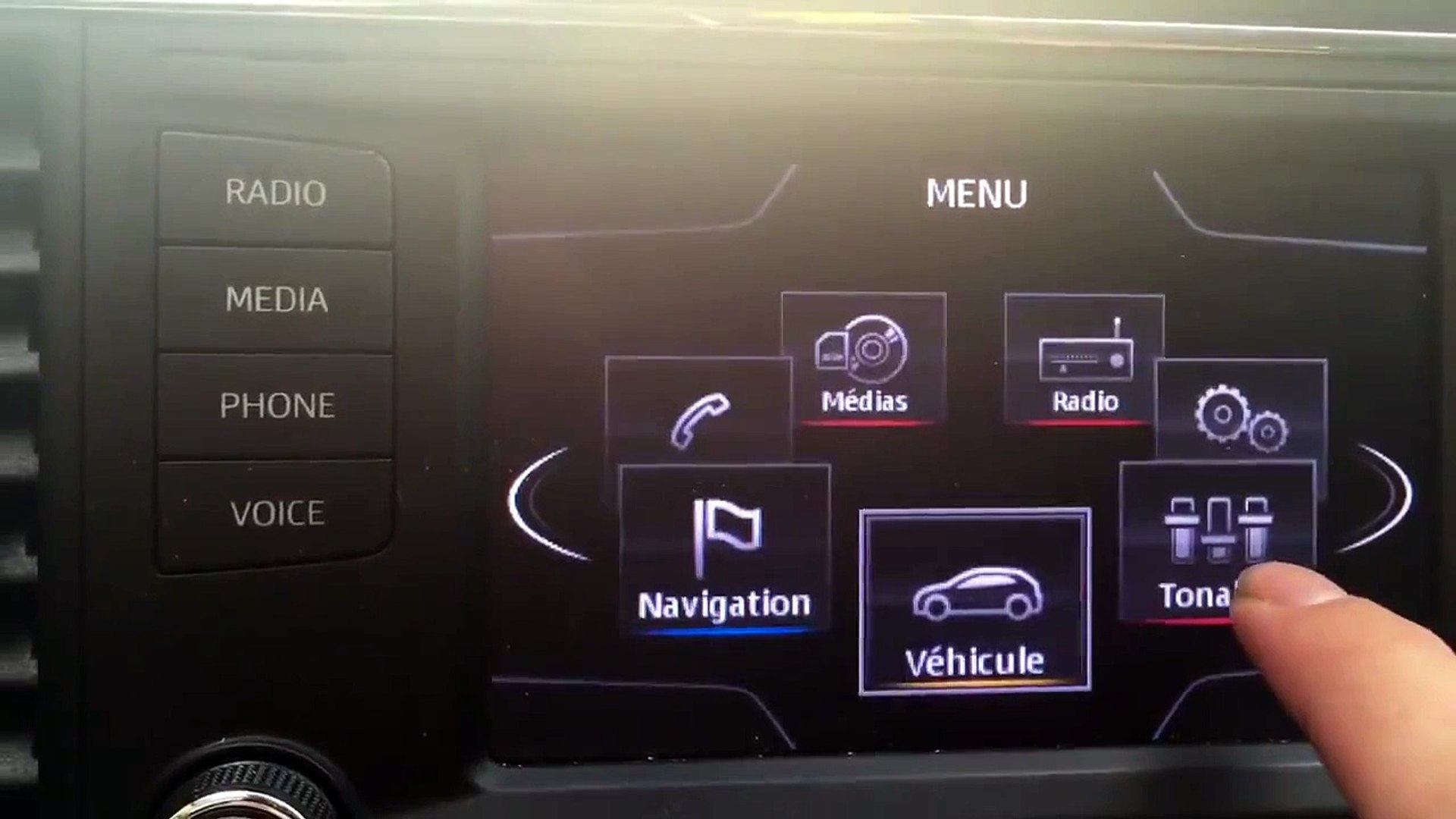 Seat Leon 5F (mk3) mise a jour GPS sans mapCare - Vidéo Dailymotion