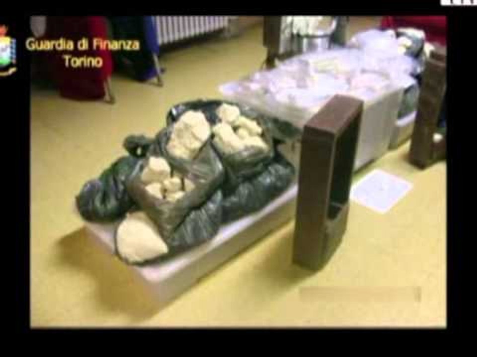 TRAFIKU I DROGES KAPET SHQIPTARI 28 VJEÇAR NE ITALI ME 80 KG HEROINE LAJM