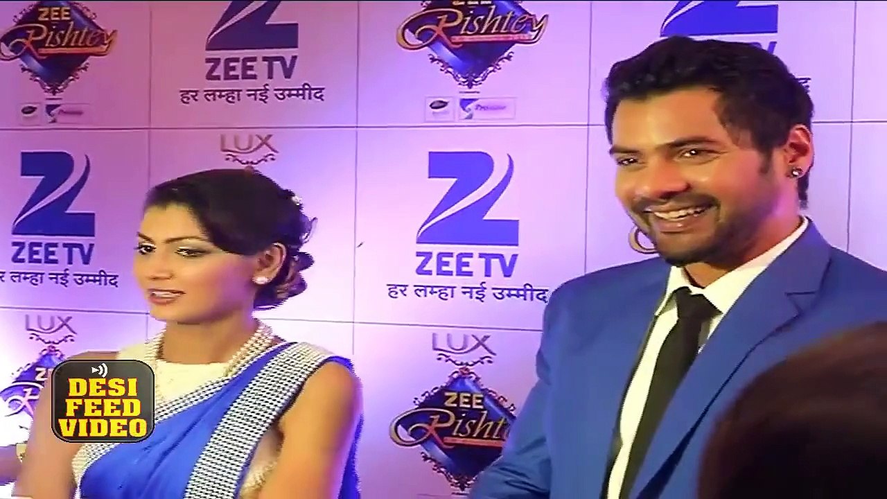 Shabbir Ahluwalia, Sriti Jha (Abhi Pragya) of Kumkum Bhagya at Zee Rishtey Awards 2015 Red Carpet
